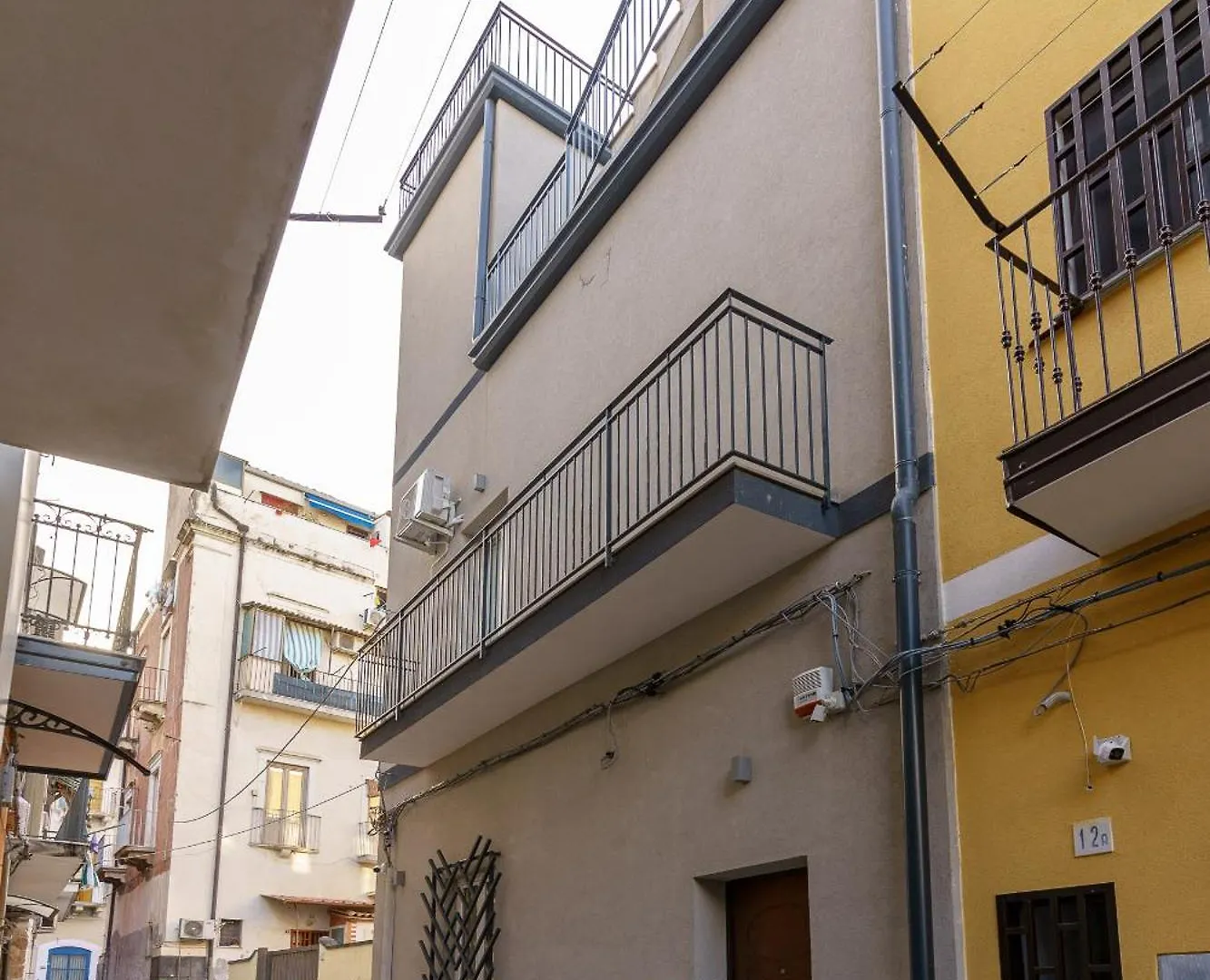 Al Palazzetto - La Norma Apartment Catania Italy